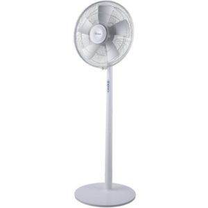 fehér álló ventilátor