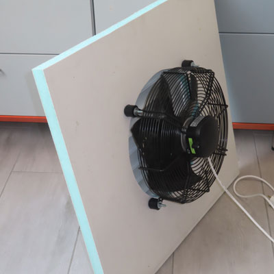 Fali axiál ventilátor beépítése gravitációs zsaluval