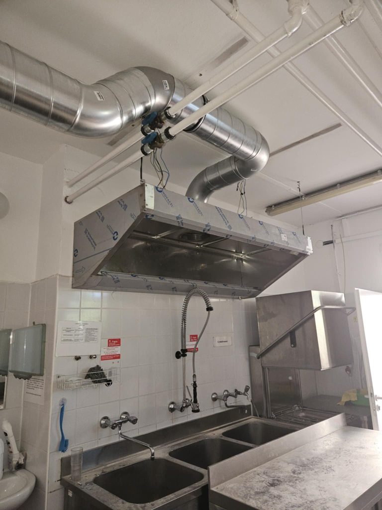 nagykonyha kivitelezés ventilátrobolt iskola 04